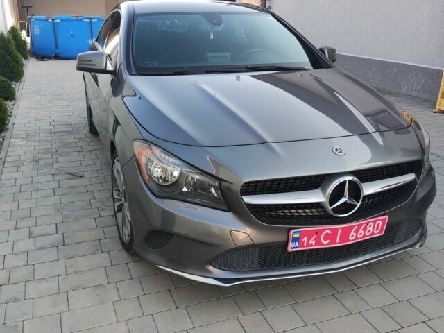 Сірий Мерседес 250, об'ємом двигуна 2 л та пробігом 130 тис. км за 16800 $, фото 1 на Automoto.ua