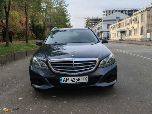 Серый Мерседес 250, объемом двигателя 2.1 л и пробегом 260 тыс. км за 15500 $, фото 2 на Automoto.ua