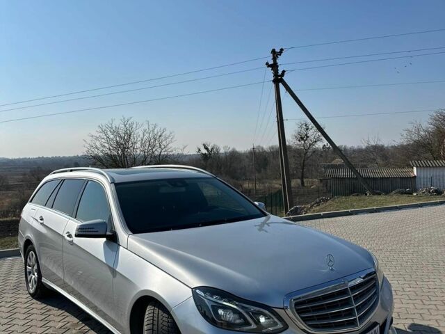 Серый Мерседес 250, объемом двигателя 2.1 л и пробегом 380 тыс. км за 15500 $, фото 7 на Automoto.ua