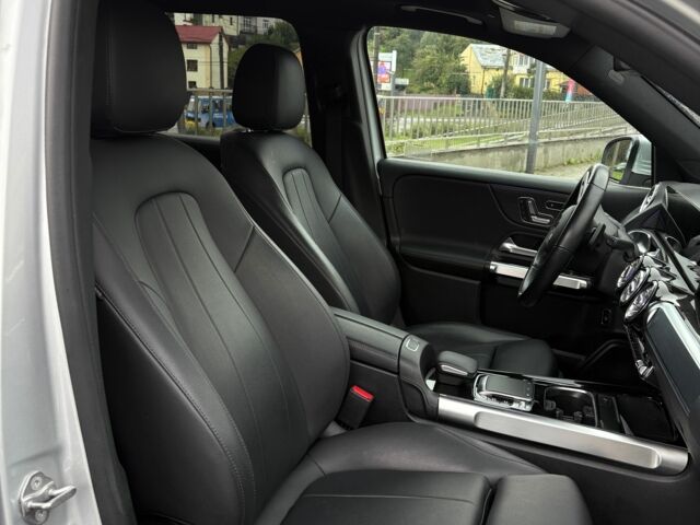 Серый Мерседес 250, объемом двигателя 2 л и пробегом 63 тыс. км за 30900 $, фото 15 на Automoto.ua