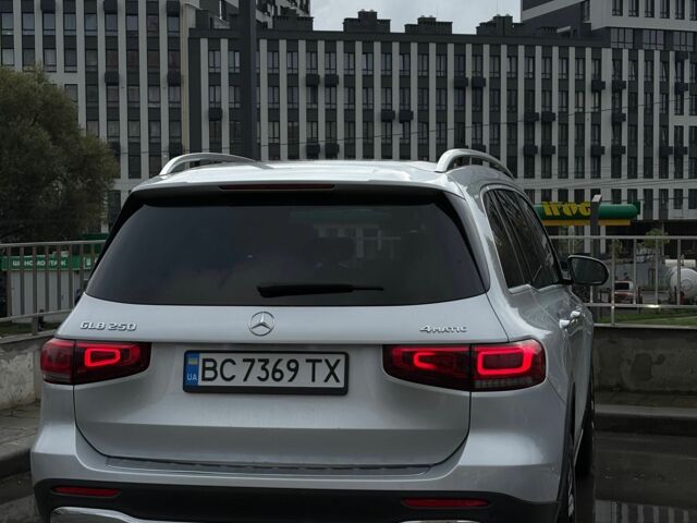 Серый Мерседес 250, объемом двигателя 2 л и пробегом 63 тыс. км за 30900 $, фото 5 на Automoto.ua