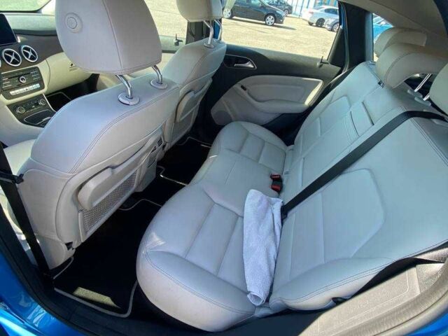 Синий Мерседес 250, объемом двигателя 0 л и пробегом 94 тыс. км за 8500 $, фото 6 на Automoto.ua