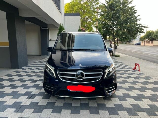 Синий Мерседес 250, объемом двигателя 2 л и пробегом 60 тыс. км за 68874 $, фото 1 на Automoto.ua