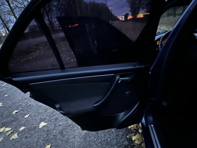 Синій Мерседес 250, об'ємом двигуна 2.5 л та пробігом 500 тис. км за 2999 $, фото 14 на Automoto.ua