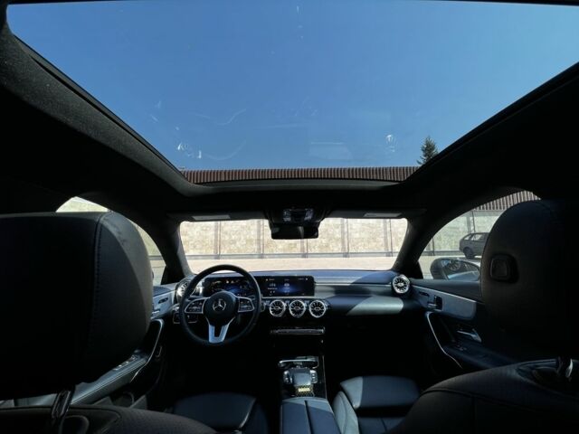 Синий Мерседес 250, объемом двигателя 2 л и пробегом 141 тыс. км за 27500 $, фото 10 на Automoto.ua