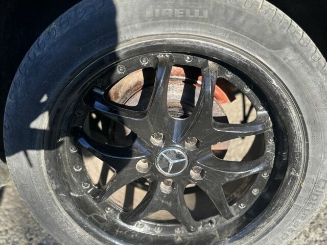 Чорний Мерседес 260, об'ємом двигуна 2.6 л та пробігом 450 тис. км за 2500 $, фото 2 на Automoto.ua