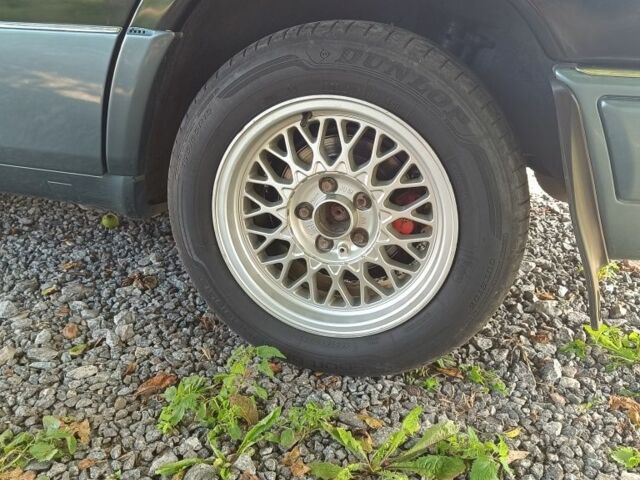 Черный Мерседес 260, объемом двигателя 2.6 л и пробегом 551 тыс. км за 3200 $, фото 5 на Automoto.ua