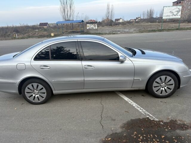 Серый Мерседес 260, объемом двигателя 2.6 л и пробегом 300 тыс. км за 6800 $, фото 5 на Automoto.ua