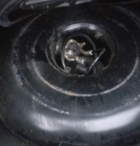 Синій Мерседес 260, об'ємом двигуна 2.5 л та пробігом 256 тис. км за 2500 $, фото 2 на Automoto.ua