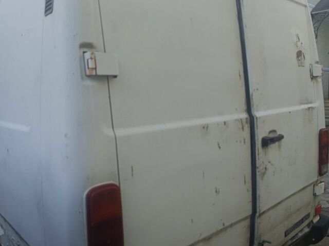 Белый Мерседес 280, объемом двигателя 0 л и пробегом 510 тыс. км за 1500 $, фото 3 на Automoto.ua