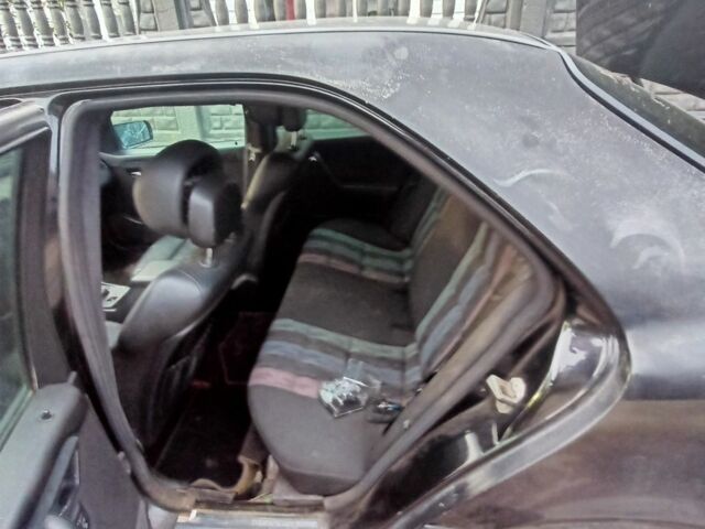 Чорний Мерседес 280, об'ємом двигуна 2.8 л та пробігом 340 тис. км за 1300 $, фото 5 на Automoto.ua