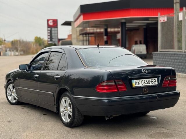 Чорний Мерседес 280, об'ємом двигуна 2.8 л та пробігом 300 тис. км за 1800 $, фото 1 на Automoto.ua