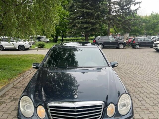 Черный Мерседес 280, объемом двигателя 2.7 л и пробегом 520 тыс. км за 3200 $, фото 1 на Automoto.ua