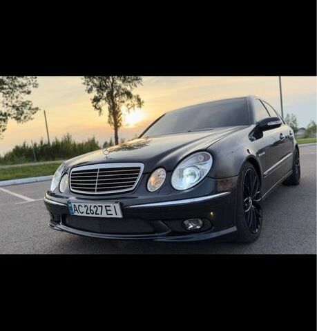 Черный Мерседес 280, объемом двигателя 3.2 л и пробегом 401 тыс. км за 11000 $, фото 8 на Automoto.ua