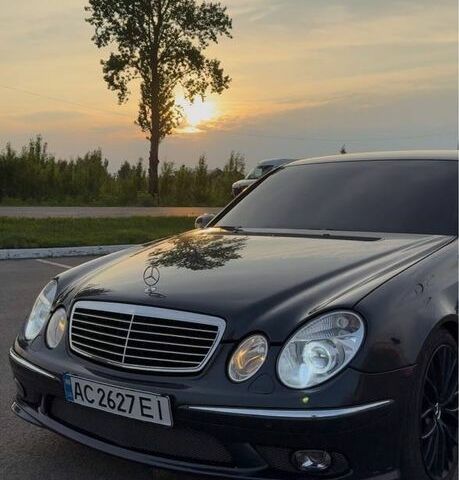 Черный Мерседес 280, объемом двигателя 3.2 л и пробегом 401 тыс. км за 11000 $, фото 6 на Automoto.ua