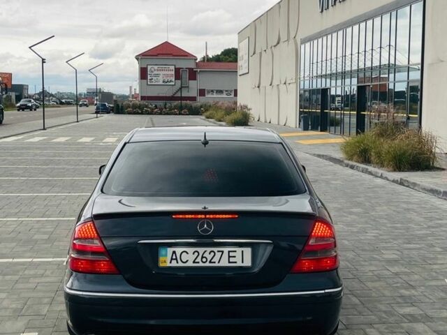 Черный Мерседес 280, объемом двигателя 3.2 л и пробегом 401 тыс. км за 11000 $, фото 4 на Automoto.ua