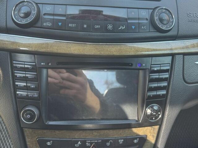 Чорний Мерседес 280, об'ємом двигуна 3 л та пробігом 355 тис. км за 9299 $, фото 21 на Automoto.ua