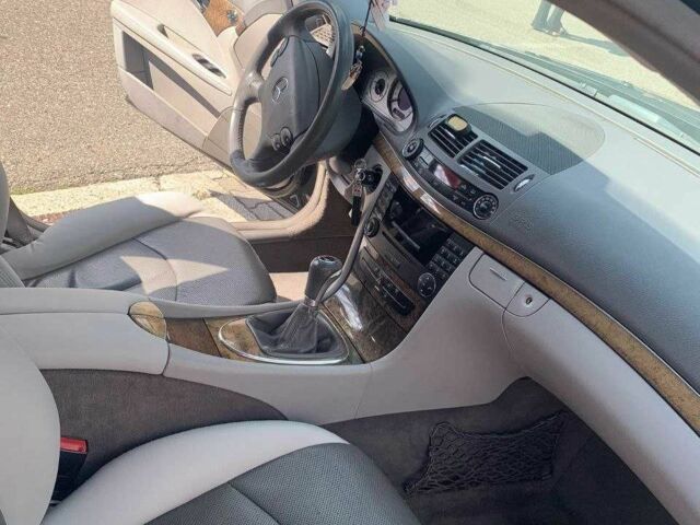 Чорний Мерседес 280, об'ємом двигуна 3 л та пробігом 310 тис. км за 6880 $, фото 4 на Automoto.ua