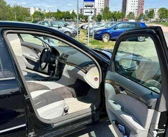 Чорний Мерседес 280, об'ємом двигуна 3 л та пробігом 310 тис. км за 6880 $, фото 3 на Automoto.ua