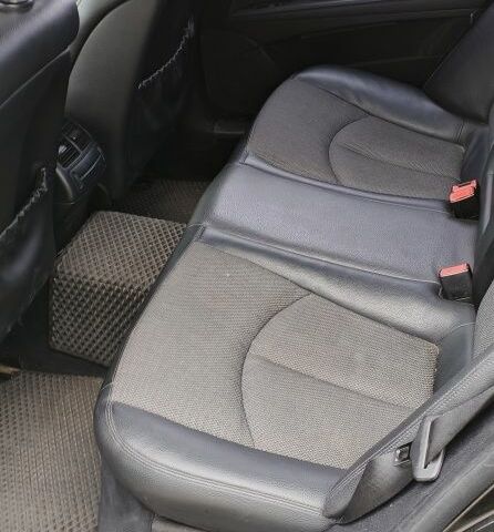 Чорний Мерседес 280, об'ємом двигуна 2.8 л та пробігом 400 тис. км за 7000 $, фото 6 на Automoto.ua