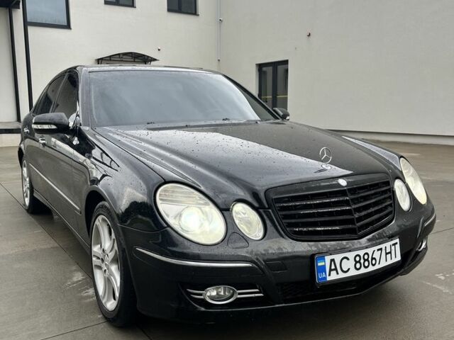 Черный Мерседес 280, объемом двигателя 3 л и пробегом 352 тыс. км за 7200 $, фото 1 на Automoto.ua