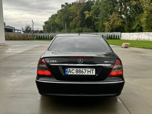 Черный Мерседес 280, объемом двигателя 3 л и пробегом 352 тыс. км за 7200 $, фото 5 на Automoto.ua