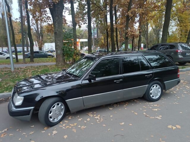 Чорний Мерседес 280, об'ємом двигуна 2.8 л та пробігом 270 тис. км за 4000 $, фото 2 на Automoto.ua