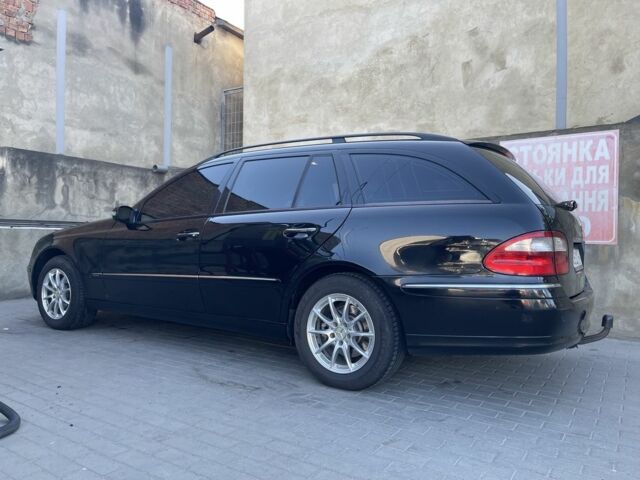 Черный Мерседес 280, объемом двигателя 2.7 л и пробегом 350 тыс. км за 7700 $, фото 7 на Automoto.ua