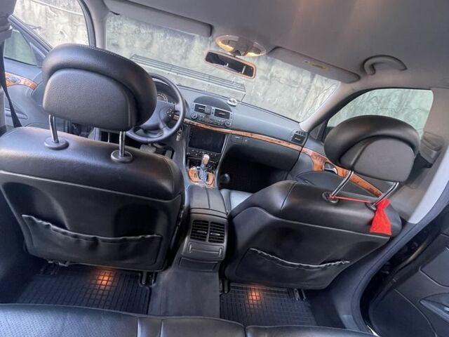 Черный Мерседес 280, объемом двигателя 2.7 л и пробегом 350 тыс. км за 7700 $, фото 3 на Automoto.ua