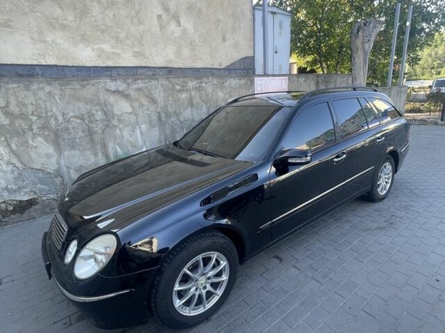 Черный Мерседес 280, объемом двигателя 2.7 л и пробегом 350 тыс. км за 7700 $, фото 1 на Automoto.ua