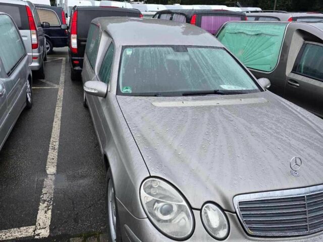 Черный Мерседес 280, объемом двигателя 2.8 л и пробегом 232 тыс. км за 25718 $, фото 8 на Automoto.ua