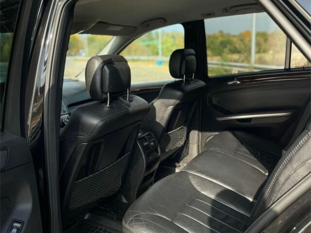 Черный Мерседес 280, объемом двигателя 3 л и пробегом 306 тыс. км за 11500 $, фото 9 на Automoto.ua