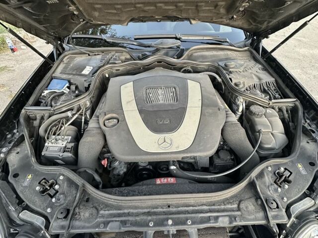 Черный Мерседес 280, объемом двигателя 3 л и пробегом 137 тыс. км за 10000 $, фото 16 на Automoto.ua