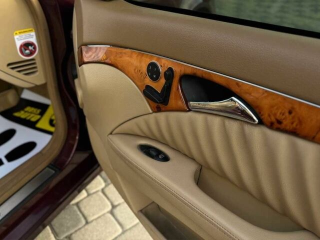 Красный Мерседес 280, объемом двигателя 3 л и пробегом 405 тыс. км за 7500 $, фото 16 на Automoto.ua