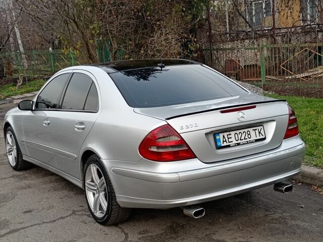 Серый Мерседес 280, объемом двигателя 2.7 л и пробегом 350 тыс. км за 6600 $, фото 3 на Automoto.ua