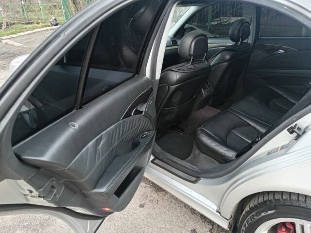 Серый Мерседес 280, объемом двигателя 2.7 л и пробегом 350 тыс. км за 6600 $, фото 9 на Automoto.ua