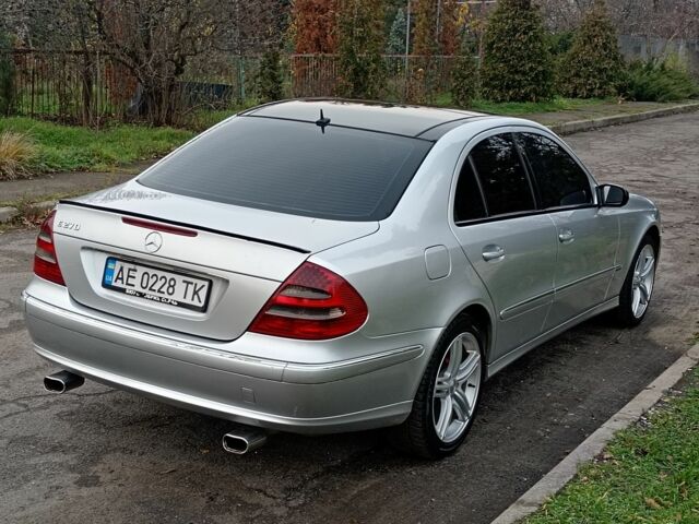 Серый Мерседес 280, объемом двигателя 2.7 л и пробегом 350 тыс. км за 6600 $, фото 2 на Automoto.ua