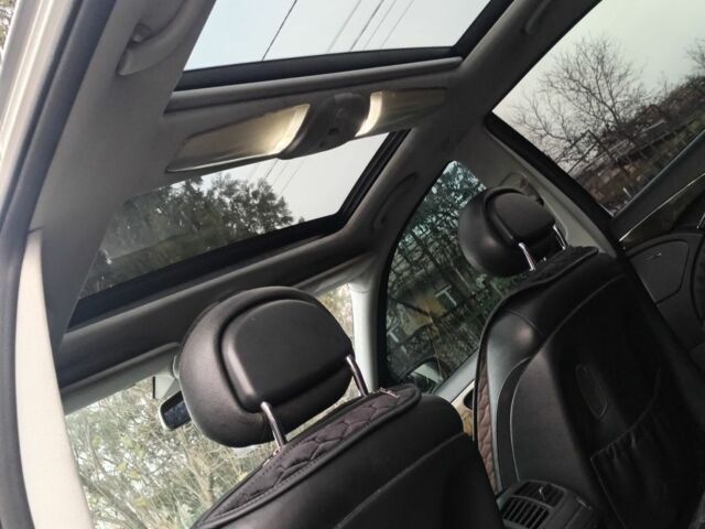 Серый Мерседес 280, объемом двигателя 2.7 л и пробегом 350 тыс. км за 6600 $, фото 7 на Automoto.ua