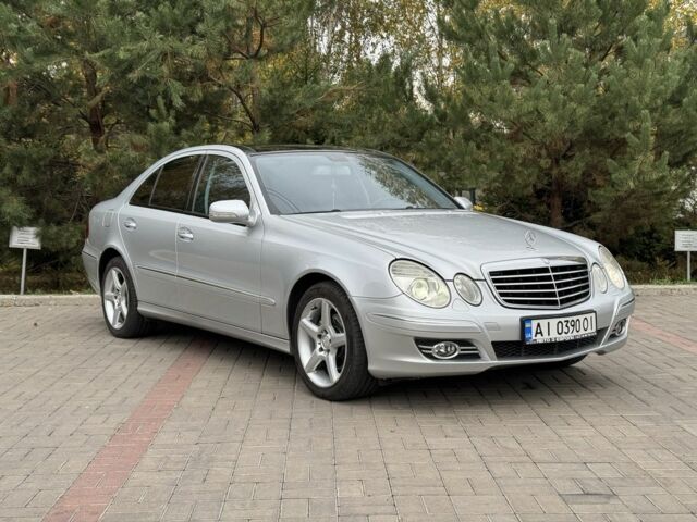 Сірий Мерседес 280, об'ємом двигуна 3 л та пробігом 351 тис. км за 8990 $, фото 2 на Automoto.ua