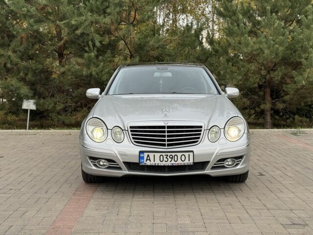 Сірий Мерседес 280, об'ємом двигуна 3 л та пробігом 351 тис. км за 8990 $, фото 1 на Automoto.ua