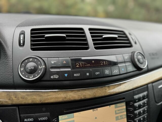 Сірий Мерседес 280, об'ємом двигуна 3 л та пробігом 351 тис. км за 8990 $, фото 19 на Automoto.ua