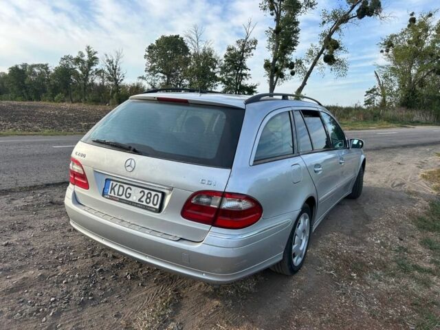 Серый Мерседес 280, объемом двигателя 3.2 л и пробегом 350 тыс. км за 2700 $, фото 2 на Automoto.ua