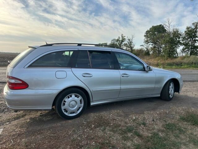 Серый Мерседес 280, объемом двигателя 3.2 л и пробегом 350 тыс. км за 2700 $, фото 3 на Automoto.ua