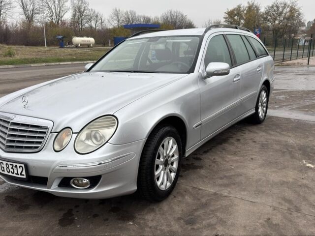 Серый Мерседес 280, объемом двигателя 3 л и пробегом 342 тыс. км за 3200 $, фото 2 на Automoto.ua