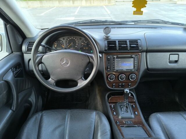 Сірий Мерседес 280, об'ємом двигуна 2.7 л та пробігом 290 тис. км за 5105 $, фото 5 на Automoto.ua