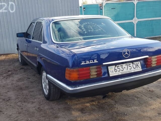 Синий Мерседес 280, объемом двигателя 2 л и пробегом 1 тыс. км за 4998 $, фото 5 на Automoto.ua