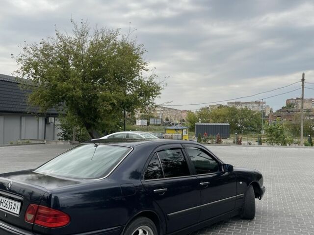 Мерседес 280 1996 в Кропивницком (Кировограде) на Automoto.ua Синий Мерседес 280, объемом двигателя 2.8 л и пробегом 256 тыс. км за 2500 $, фото 4 на Automoto.ua