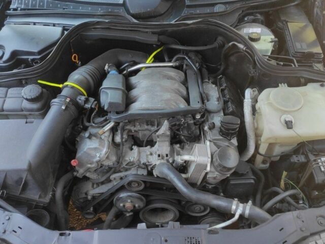 Синій Мерседес 280, об'ємом двигуна 0 л та пробігом 330 тис. км за 1200 $, фото 1 на Automoto.ua