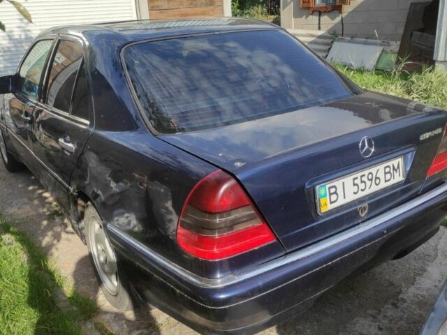 Синій Мерседес 280, об'ємом двигуна 0 л та пробігом 330 тис. км за 1200 $, фото 7 на Automoto.ua