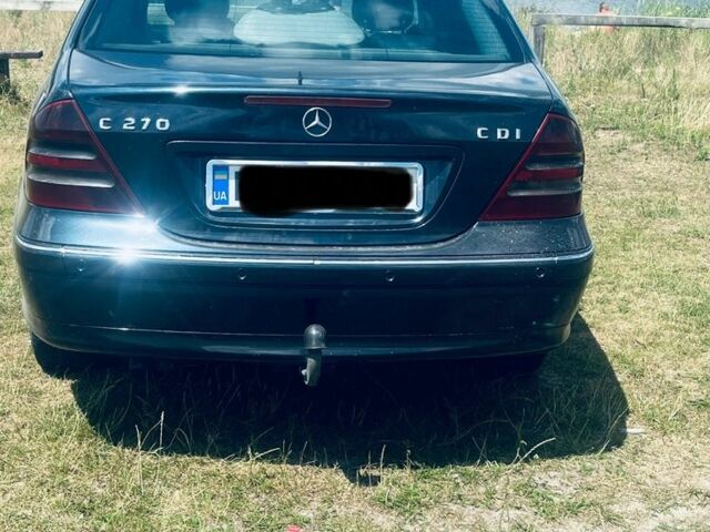 Синій Мерседес 280, об'ємом двигуна 2.7 л та пробігом 350 тис. км за 5500 $, фото 5 на Automoto.ua